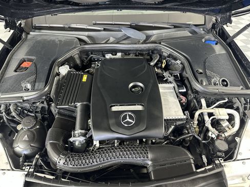 Used 2018 Mercedes-Benz E 300 image 28