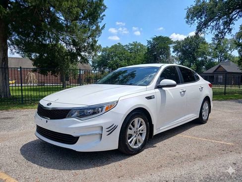 Used 2016 Kia Optima LX w/ LX Convenience Package FWD image 2