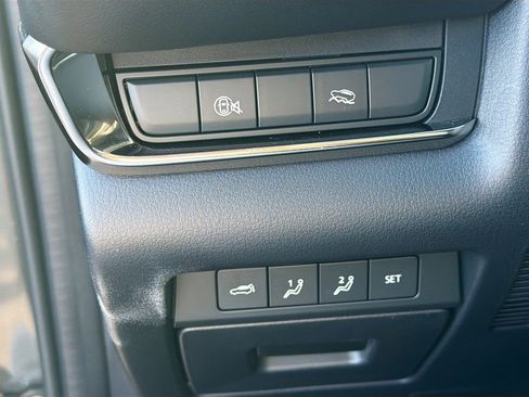 Certified 2025 MAZDA CX-30 AWD 2.5 S w/ Premium Package image 36