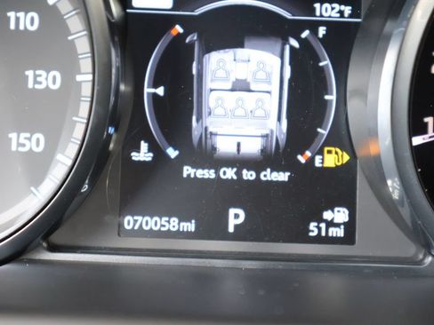 Used 2017 Land Rover Discovery Sport HSE AWD/4WD image 21