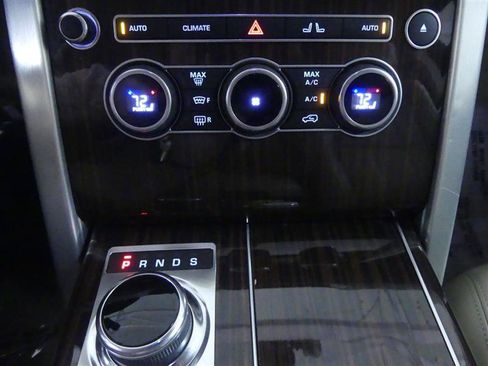 Used 2017 Land Rover Range Rover Supercharged AWD/4WD image 17