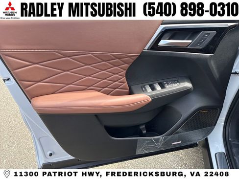 New 2026 Mitsubishi Outlander AWD image 5