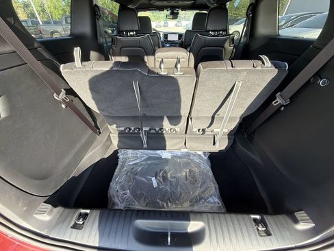 New 2026 Chrysler Pacifica Limited w/ S Appearance Package FWD image 21