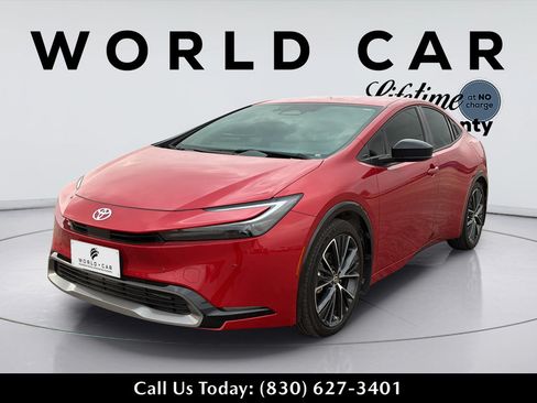 Used 2024 Toyota Prius XLE FWD image 14