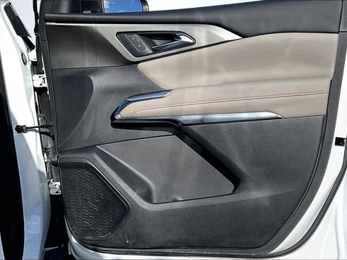 Used 2024 Chevrolet Traverse LT w/ LPO, Floor Liner Package image 25