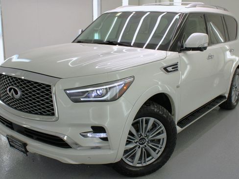 Used 2019 INFINITI QX80 Luxe w/ All-Season Package image 2
