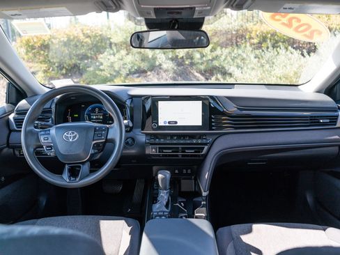 Used 2025 Toyota Camry LE FWD image 20