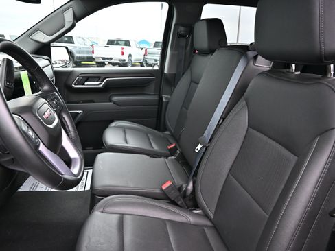 Used 2026 GMC Sierra 1500 SLT AWD/4WD image 24