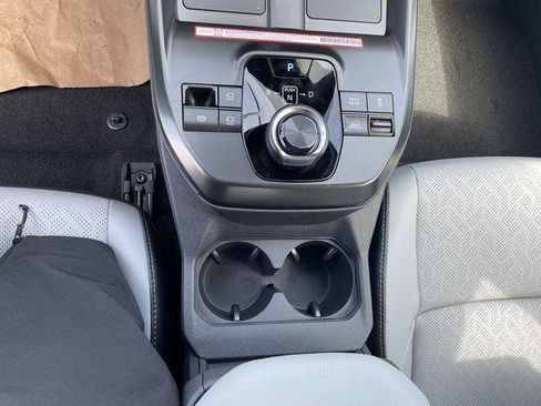 New 2026 Subaru Solterra AWD/4WD image 14