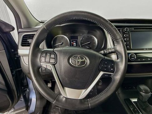 Used 2015 Toyota Highlander Limited image 11