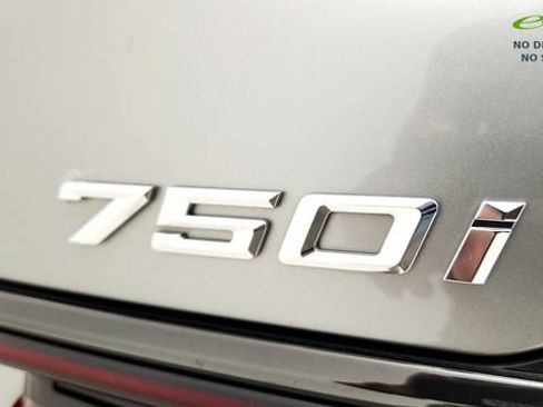 Used 2022 BMW 750i xDrive w/ M Sport Package AWD/4WD image 30