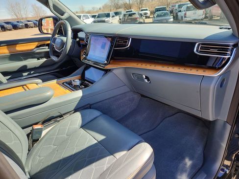 Used 2024 Jeep Grand Wagoneer Series III w/ Rear Seat Video Group 1 AWD/4WD image 48