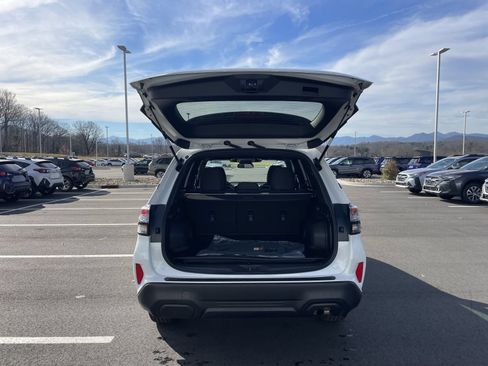 New 2026 Subaru Forester Premium w/ Base/Premium Package AWD/4WD image 11