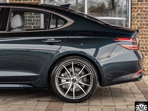 Used 2025 Genesis G70 2.5T image 27