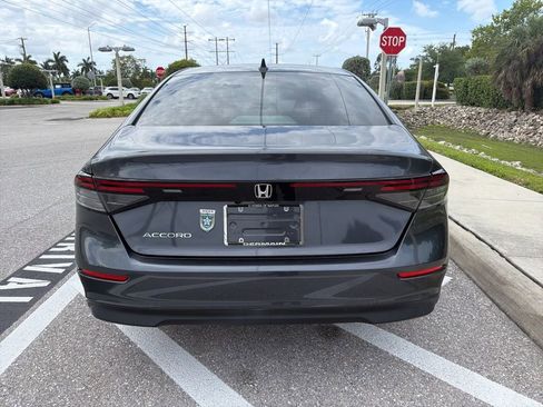 Used 2023 Honda Accord EX image 6