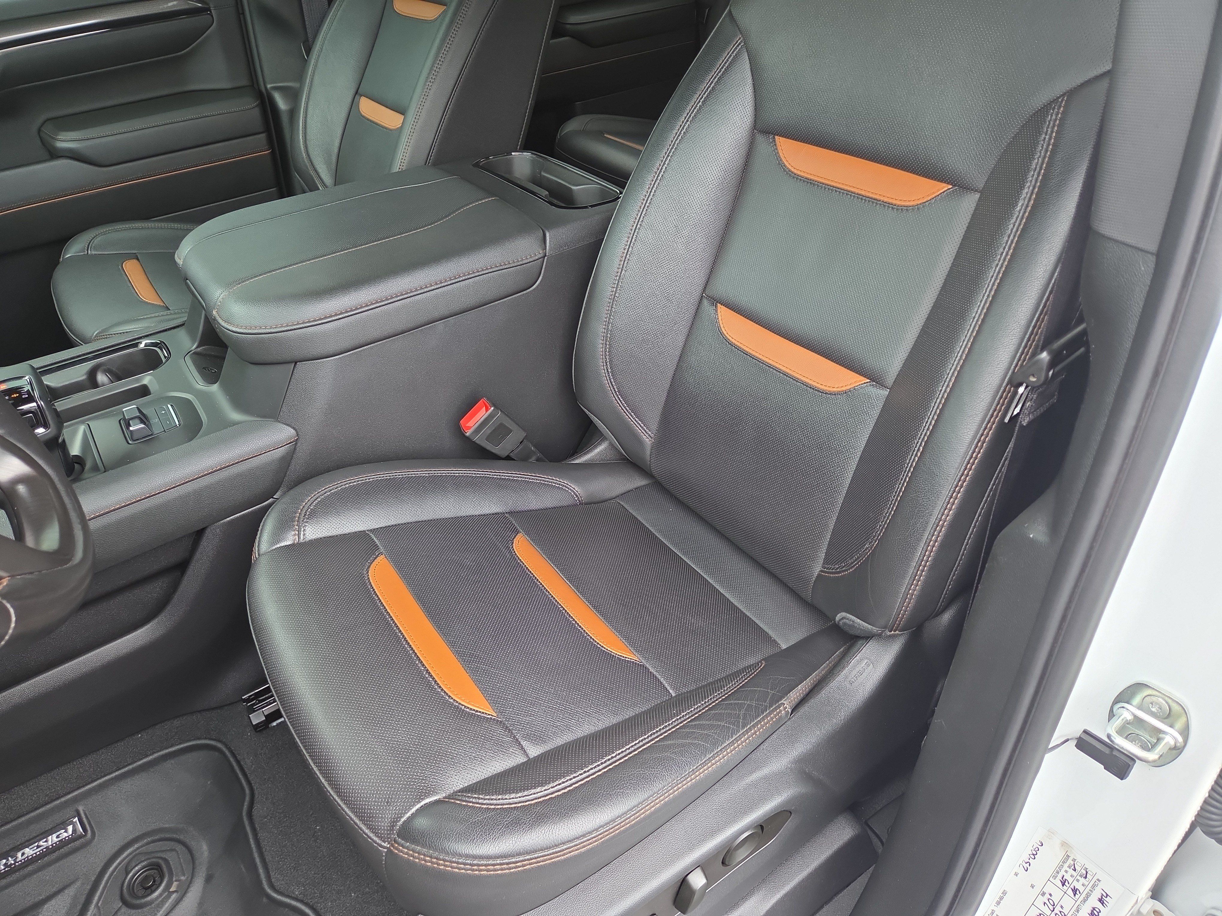 Used 2023 GMC Sierra 1500 AT4 w/ AT4 Premium Package AWD/4WD image 14