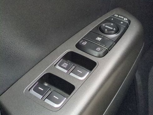 Used 2021 Kia Sportage LX w/ LX AWD Popular Package image 23