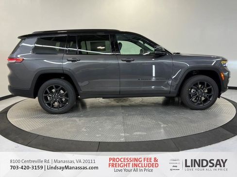 New 2025 Jeep Grand Cherokee L Limited w/ Trailer Tow Package AWD/4WD image 4