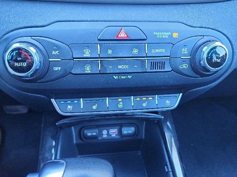 Used 2018 Kia Sorento SX AWD/4WD image 29