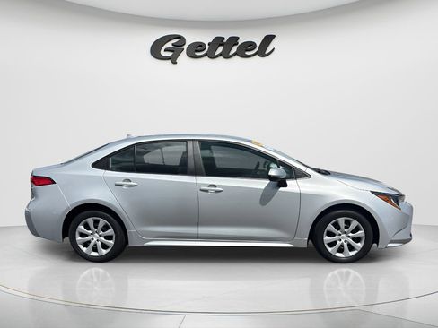 Used 2024 Toyota Corolla LE FWD image 4
