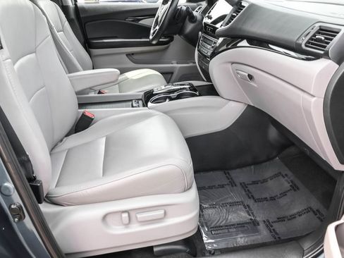 Used 2019 Honda Pilot Touring image 40