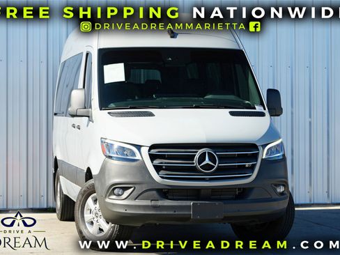Used 2022 Mercedes-Benz Sprinter 1500 image 2