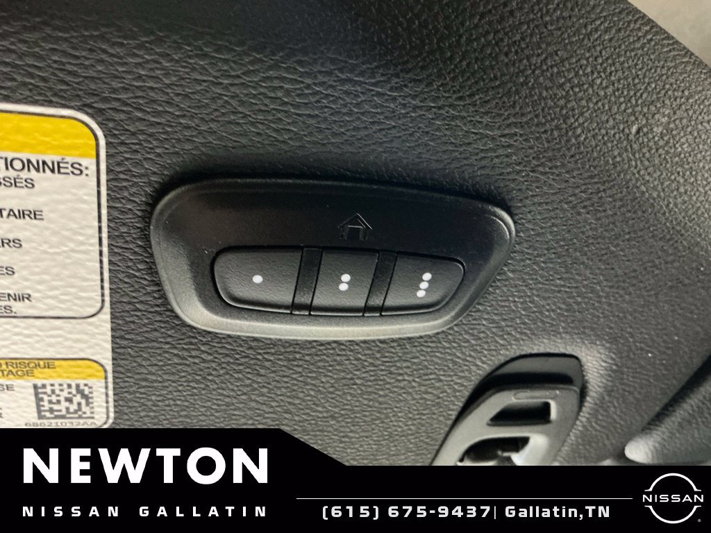 Used 2024 Jeep Wrangler Unlimited w/ Convenience Group AWD/4WD image 33