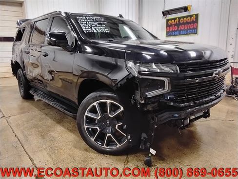 Used 2023 Chevrolet Suburban RST w/ Sport Performance Package AWD/4WD image 1