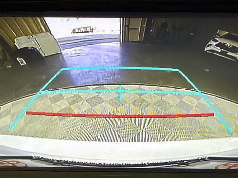 Used 2019 Toyota Camry SE image 30