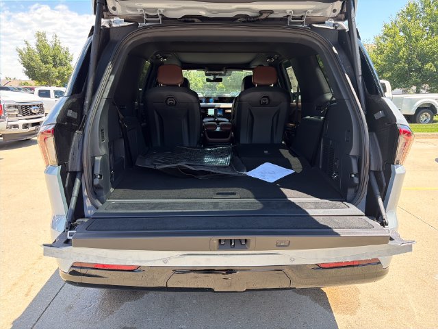New 2026 Lincoln Navigator Reserve AWD/4WD image 7