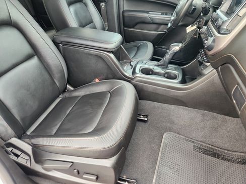 Used 2022 GMC Canyon AT4 AWD/4WD image 15