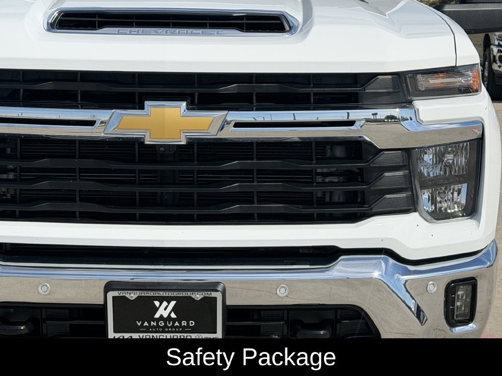Used 2025 Chevrolet Silverado 2500 LT w/ Safety Package AWD/4WD image 4