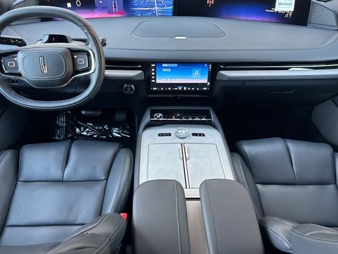 New 2025 Lincoln Navigator L Reserve w/ Jet Appearance Package image 11