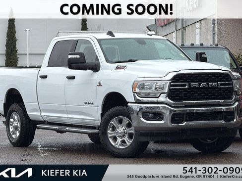 Used 2024 RAM 2500 Big Horn w/ Off Road Package AWD/4WD image 1