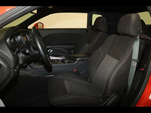 Used 2023 Dodge Challenger SXT w/ Blacktop Package image 21