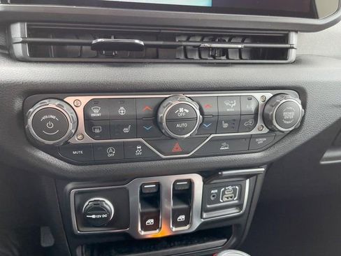 New 2026 Jeep Wrangler Sport AWD/4WD image 20