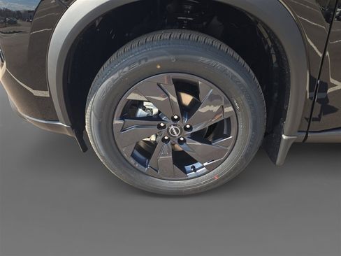 New 2026 Nissan Rogue SV FWD image 9