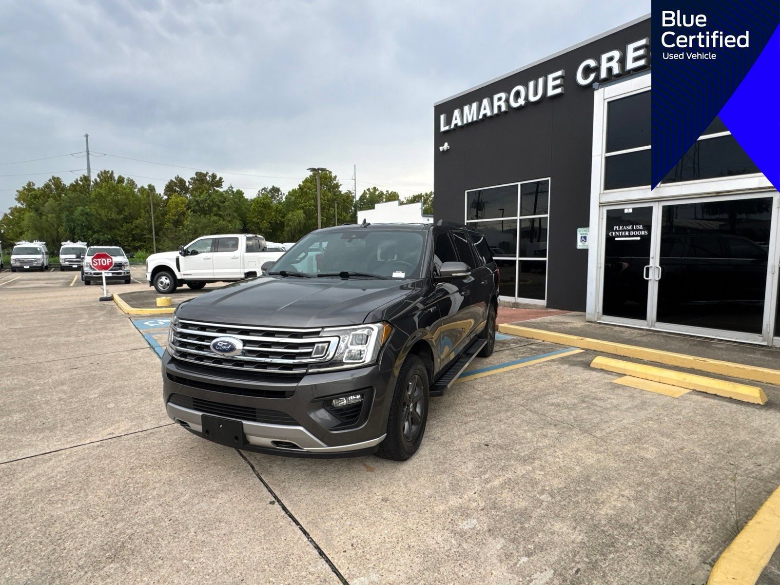 Used 2020 Ford Expedition Max XLT w/ Equipment Group 202A AWD/4WD image 9