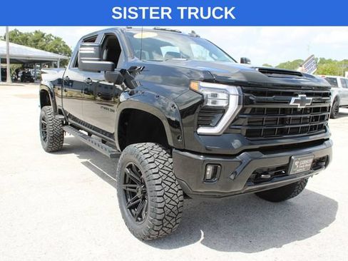 Used 2023 Chevrolet Silverado 2500 LT w/ True North Edition AWD/4WD image 17
