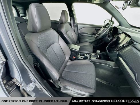 Used 2025 Subaru Forester Premium AWD/4WD image 28
