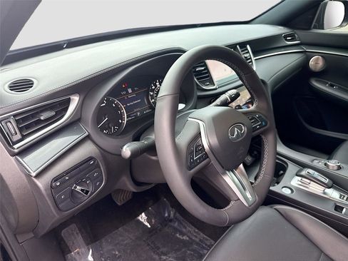Used 2024 INFINITI QX50 Sport w/ Cargo Package FWD image 9