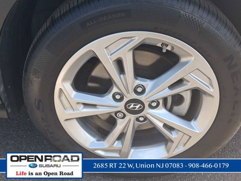 Used 2023 Hyundai Kona SEL w/ Convenience Package AWD/4WD image 5