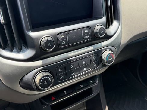 Used 2019 Chevrolet Colorado LT RWD image 22