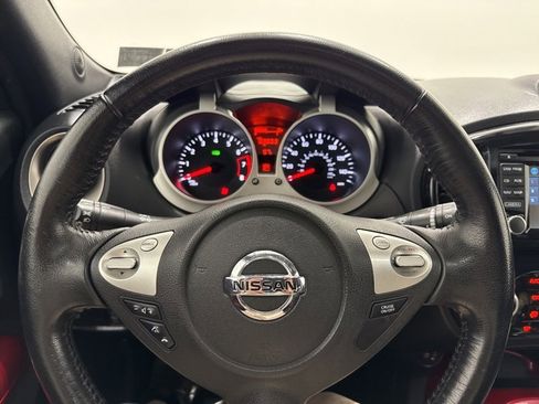 Used 2016 Nissan Juke SL image 24