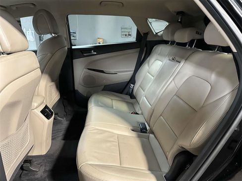 Used 2018 Hyundai Tucson SEL Plus image 12