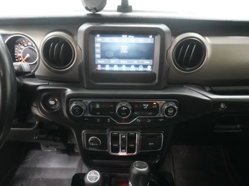 Used 2021 Jeep Wrangler Unlimited Sport AWD/4WD image 22
