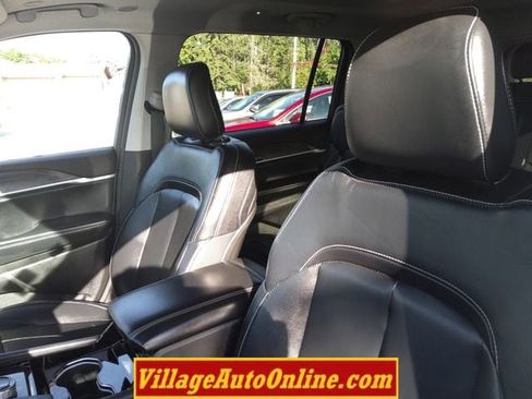 Used 2021 Jeep Grand Cherokee L Limited image 19