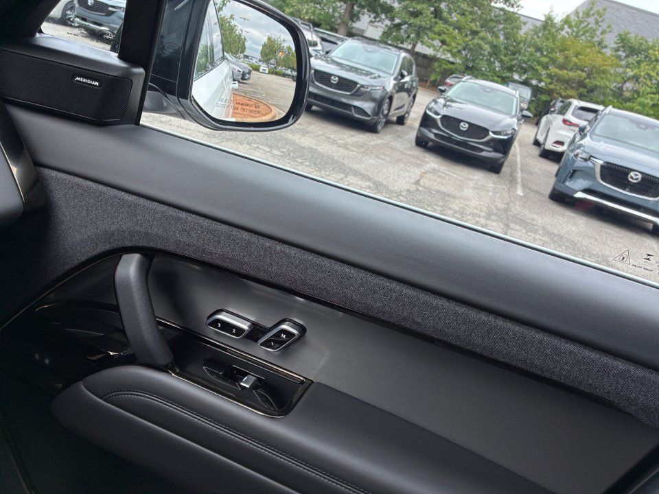 Certified 2025 Land Rover Range Rover Sport Dynamic SE AWD/4WD image 31