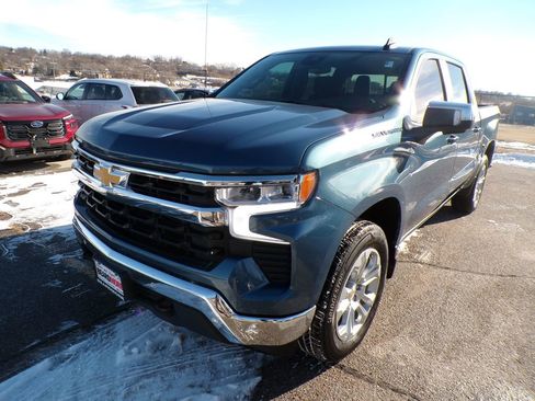 Used 2024 Chevrolet Silverado 1500 LT w/ Safety Package image 1