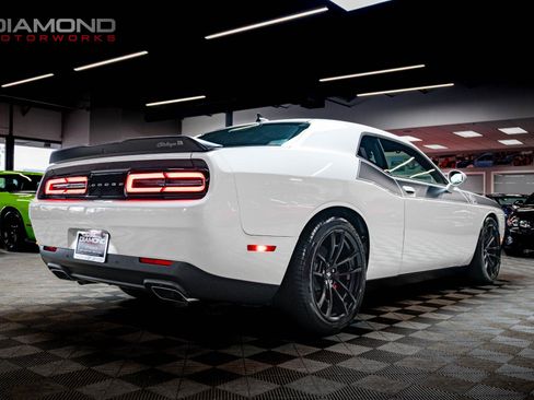 Used 2023 Dodge Challenger R/T w/ T/A Package image 23